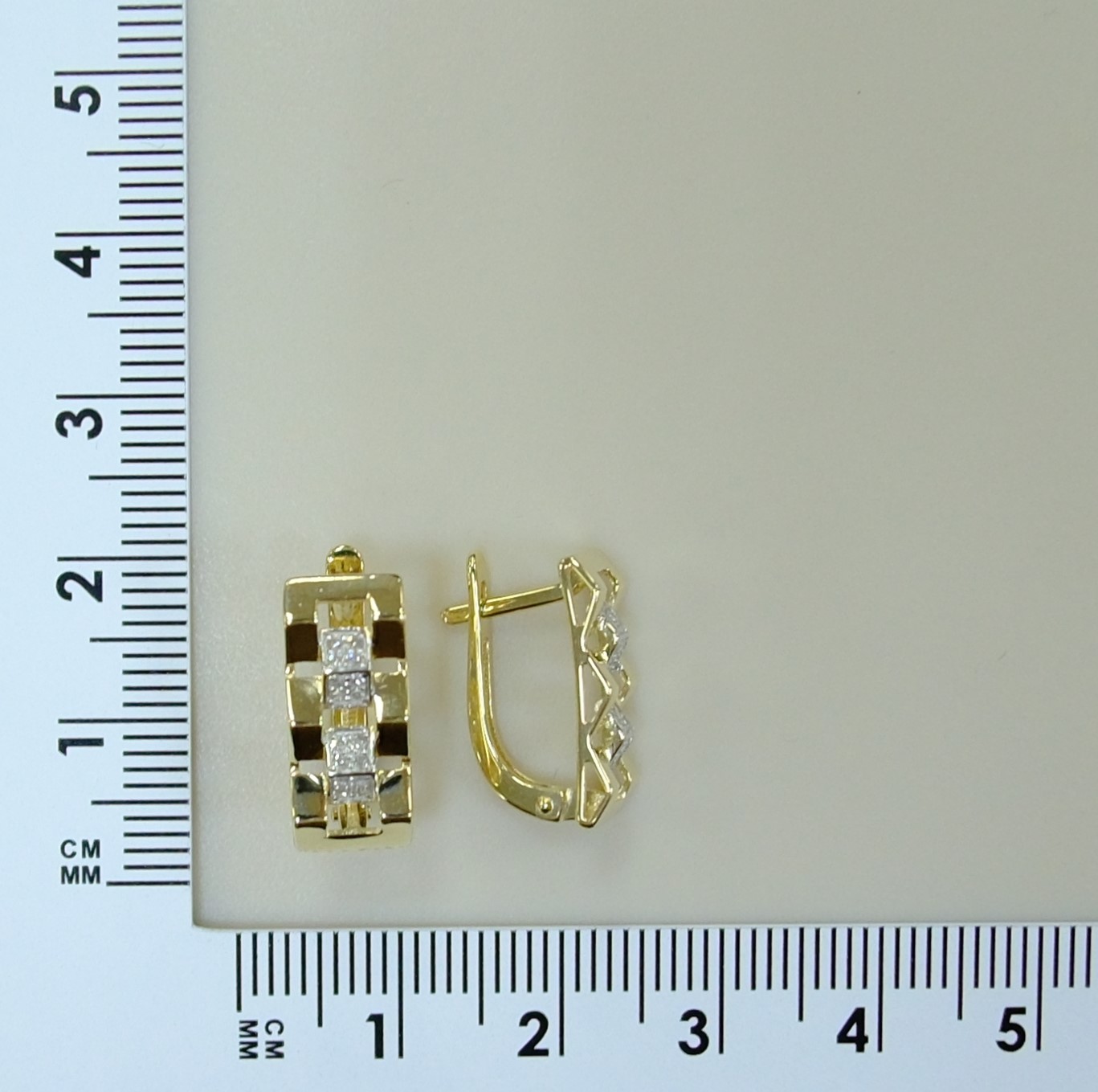 10511-001502 Серьги (Au 585)